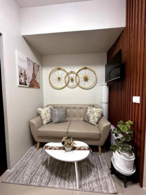 New & Spacious Unit in QC w/ Wifi & Netflix